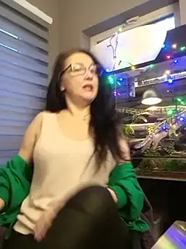 Snapshot of CamilleDesire chatting on 6, 2, 2025 CamilleDesire online show from 6, 2, 2025