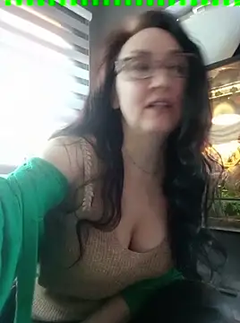 Snapshot of CamilleDesire chatting on 3, 3, 2025 CamilleDesire online show from 3, 3, 2025