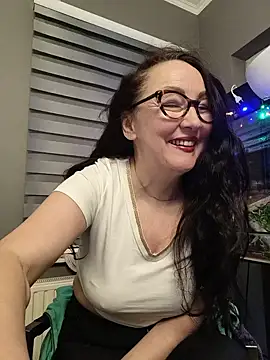 Snapshot of CamilleDesire chatting on 1, 11, 2025 CamilleDesire online show from 1, 11, 2025