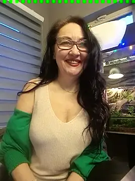 Snapshot of CamilleDesire chatting on 25, 2, 2025 CamilleDesire online show from 25, 2, 2025