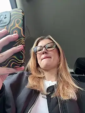 Snapshot of RinaCat chatting on 22, 9, 2025 RinaCat online show from 22, 9, 2025