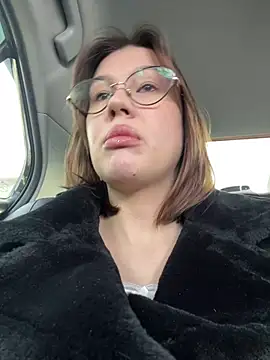 RinaCat online show from 10, 3, 2026