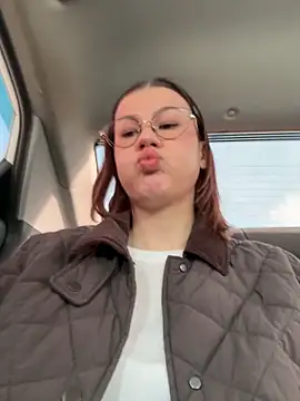 RinaCat online show from 11, 4, 2026