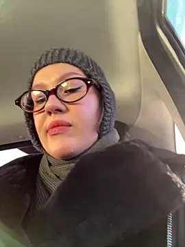 Snapshot of RinaCat chatting on 30, 11, 2025 RinaCat online show from 30, 11, 2025