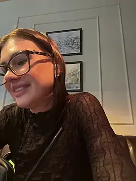 Snapshot of RinaCat chatting on 6, 3, 2025 RinaCat online show from 6, 3, 2025