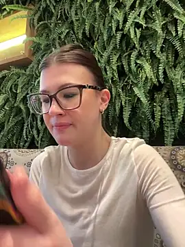 Snapshot of RinaCat chatting on 5, 3, 2025 RinaCat online show from 5, 3, 2025