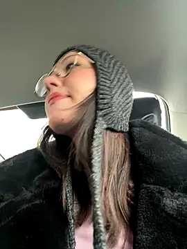 Snapshot of RinaCat chatting on 27, 11, 2025 RinaCat online show from 27, 11, 2025