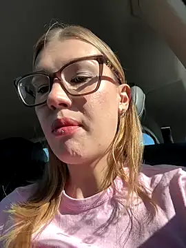 Snapshot of RinaCat chatting on 27, 9, 2025 RinaCat online show from 27, 9, 2025