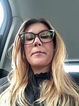 Snapshot of RinaCat chatting on 28, 9, 2025 RinaCat online show from 28, 9, 2025