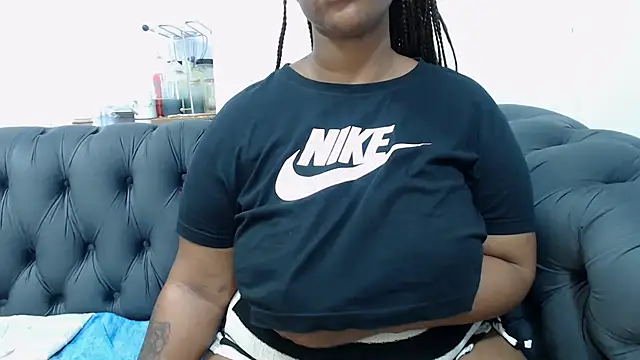 Snapshot of IceBellaCane313 chatting on 28, 3, 2026 IceBellaCane313 online show from 28, 3, 2026