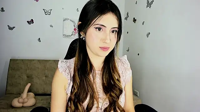 Snapshot of Nicol_Swift_ chatting on 19, 1, 2025 Nicol Swift online show from 19, 1, 2025