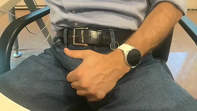 alessandroman2114 online show from 15, 10, 2025