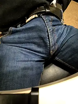 alessandroman2114 online show from 17, 12, 2025