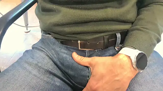 alessandroman2114 online show from 19, 2, 2026