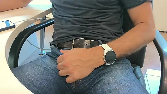 alessandroman2114 online show from 11, 9, 2025