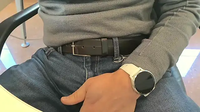 alessandroman2114 online show from 7, 1, 2026