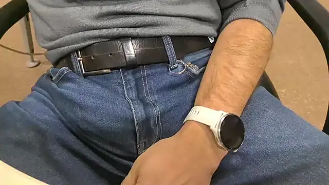 alessandroman2114 online show from 8, 1, 2026