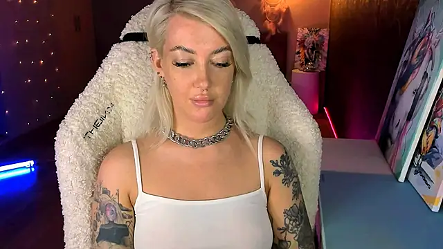 tykioty Miley online show from 15, 5, 2026