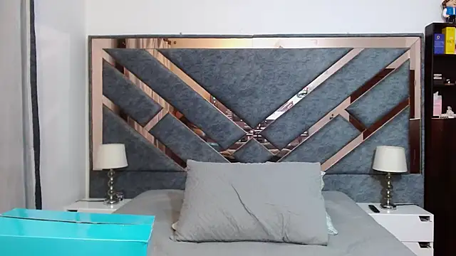 KarlaTesg online show from 25, 10, 2025