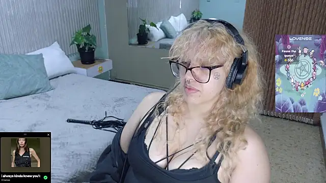 Eli666uwu online show from 19, 9, 2025