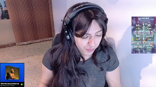 Eli666uwu online show from 6, 10, 2025