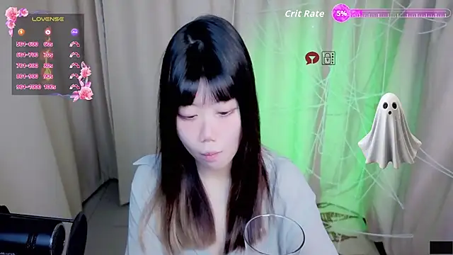 CryKuro  online show from 2, 11, 2025