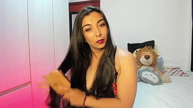 Karla hernandez  online show from 13, 3, 2026