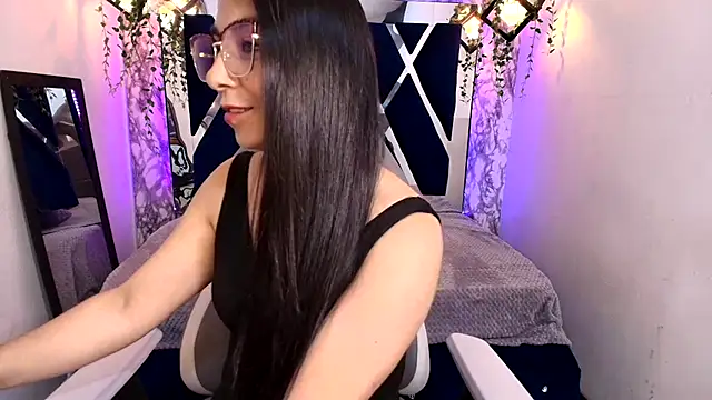 Snapshot of Karla_hernandez_ chatting on 27, 9, 2025 Karla hernandez online show from 27, 9, 2025