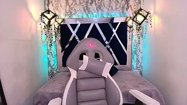 Snapshot of Karla_hernandez_ chatting on 1, 10, 2025 Karla hernandez online show from 1, 10, 2025