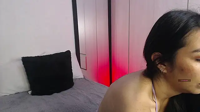 Snapshot of Karla_hernandez_ chatting on 10, 11, 2025 Karla hernandez online show from 10, 11, 2025