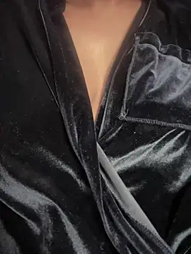 LillyLive online show from 17, 2, 2025