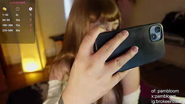 droolingdollfacee online show from 8, 9, 2025