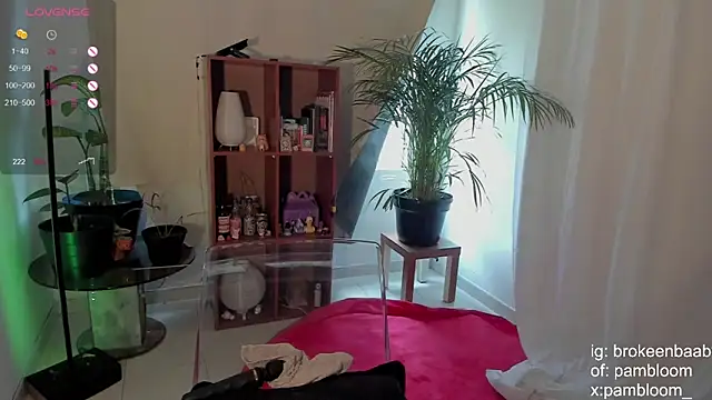 droolingdollfacee online show from 26, 2, 2025