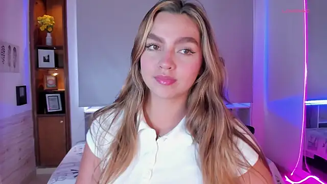 ambarcarterr online show from 6, 3, 2025