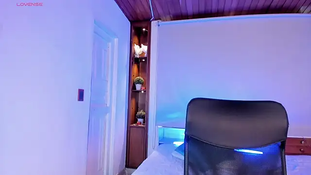 ambarcarterr online show from 7, 3, 2025