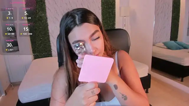 ambarcarterr online show from 30, 9, 2025