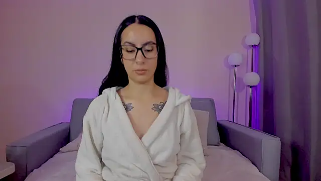 Snapshot of miadaniells_hot chatting on 21, 4, 2026 miadaniells hot online show from 21, 4, 2026
