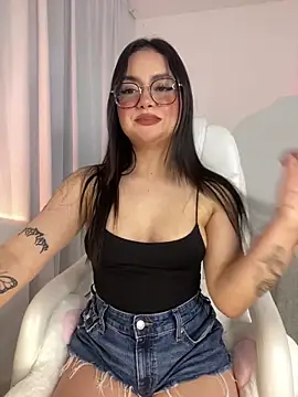 montmariana online show from 3, 3, 2025