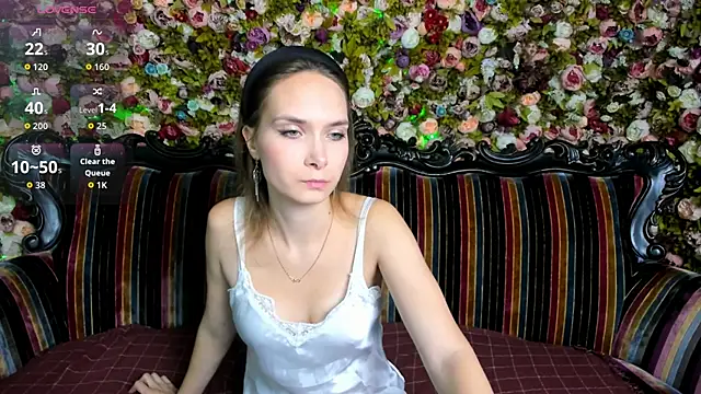 LinaVolberg online show from 5, 10, 2025