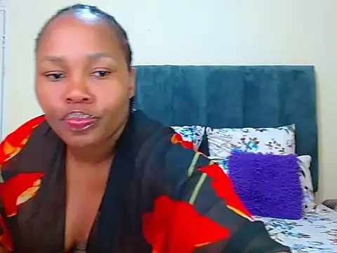 curvycloe1 online show from 9, 11, 2025