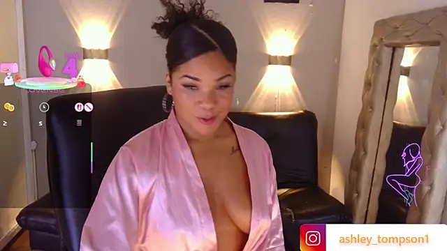 ashley Tompson1 online show from 11, 3, 2025