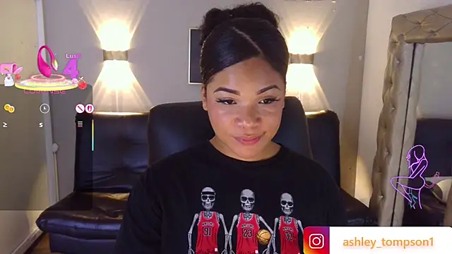 ashley Tompson1 online show from 13, 3, 2025