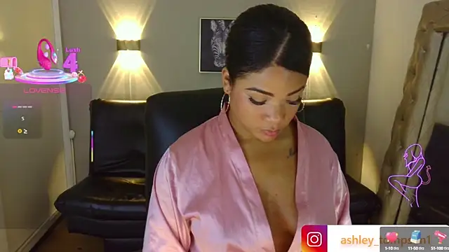 ashley Tompson1 online show from 21, 3, 2025