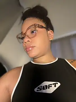 ashley Tompson1 online show from 15, 7, 2026