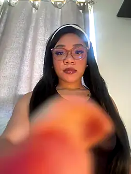 ashley Tompson1 online show from 26, 11, 2025