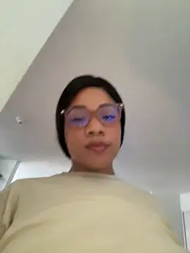 ashley Tompson1 online show from 5, 12, 2025