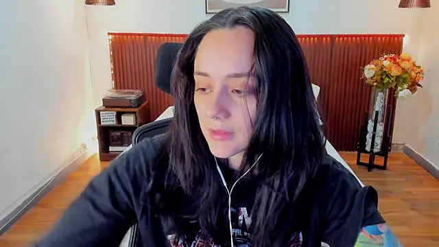 KatherineBond online show from 15, 7, 2026