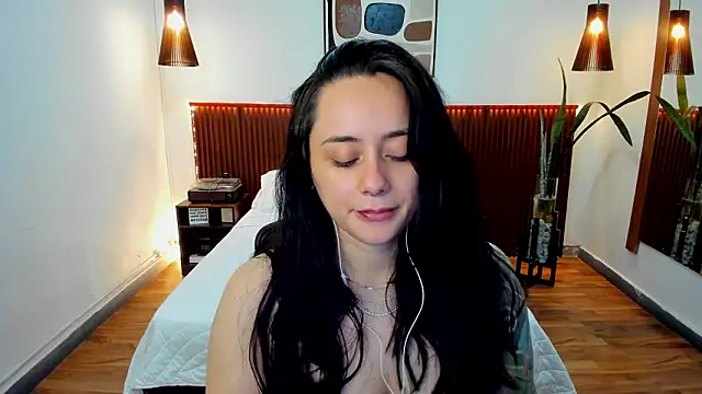 Snapshot of KatherineBond chatting on 12, 2, 2026 KatherineBond online show from 12, 2, 2026