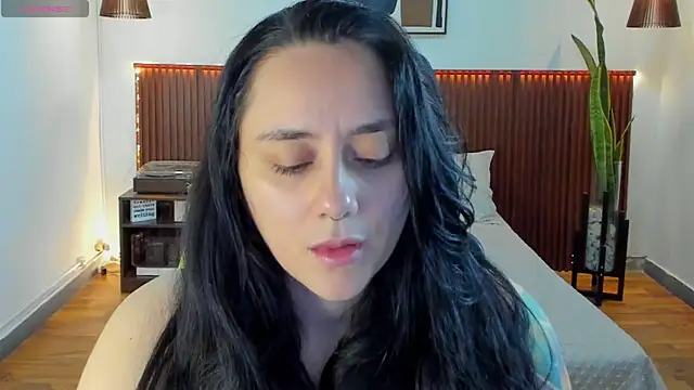 KatherineBond online show from 24, 10, 2025