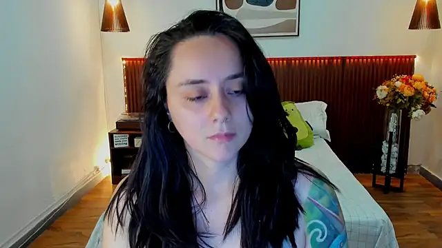KatherineBond online show from 16, 7, 2026